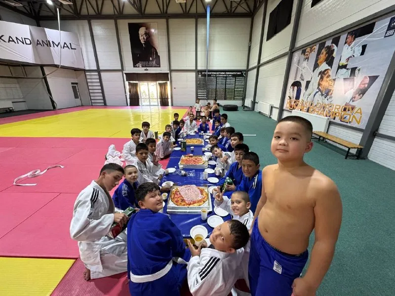 Праздник в клубе